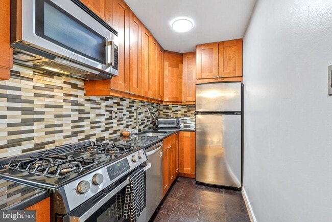 Building Photo - 1545 18th St NW