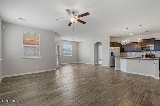 Building Photo - 4717 Christian Azcarate St