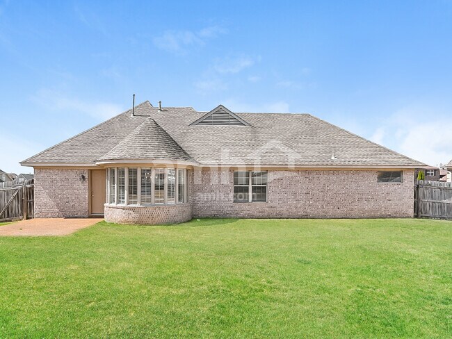 Building Photo - 5216 Rockyford Rd