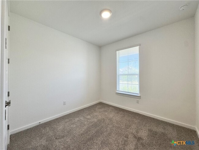 Building Photo - 2109 Gabriels Horn Rd