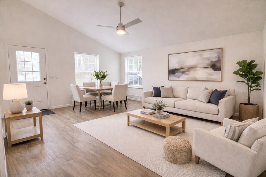 Building Photo - 402 Warren Rd