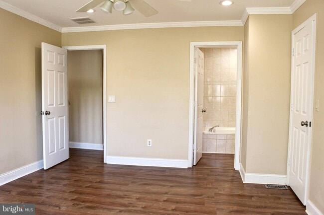 Building Photo - 153 Impatiens Ct