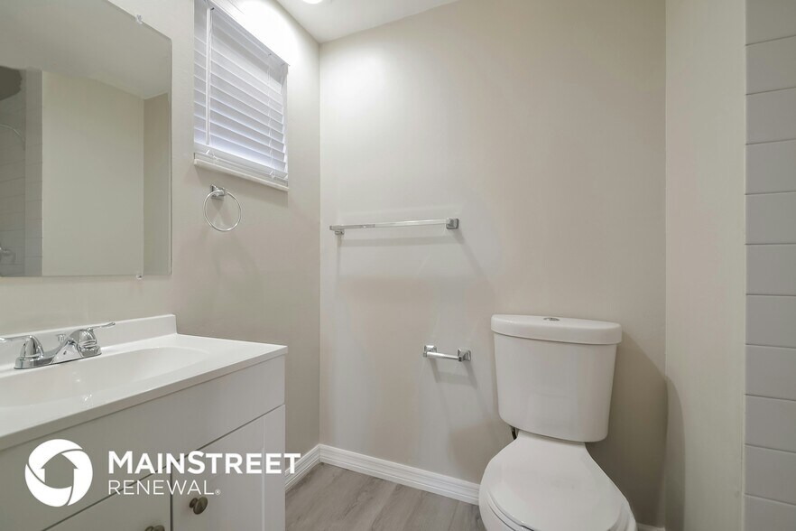 Building Photo - 2520 Chilk Ave