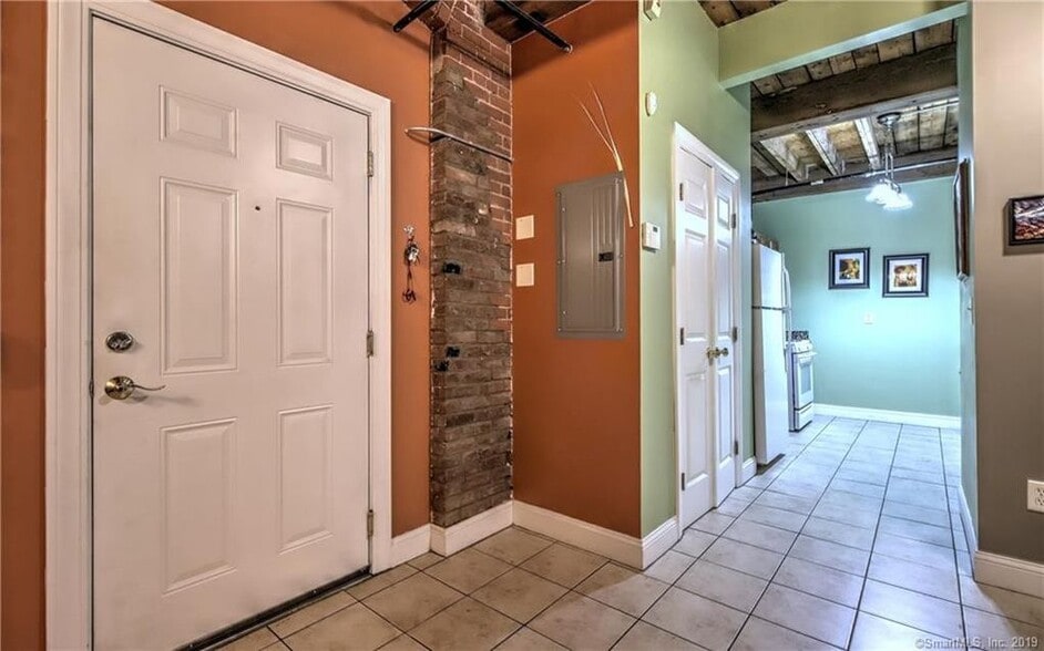 Building Photo - 145 Canal St