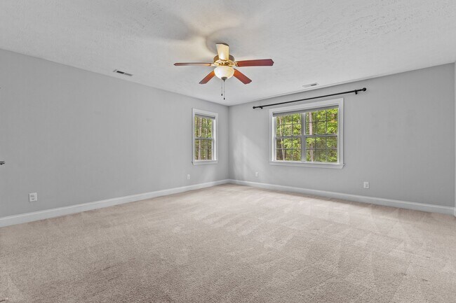 Building Photo - 768 Riverbirch Dr