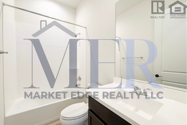 Building Photo - 2Bed/2Bath Home in Surprise Golf Community...