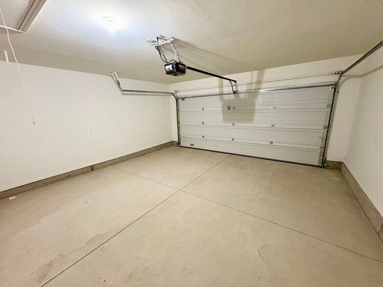 Building Photo - 212 NW 122nd St