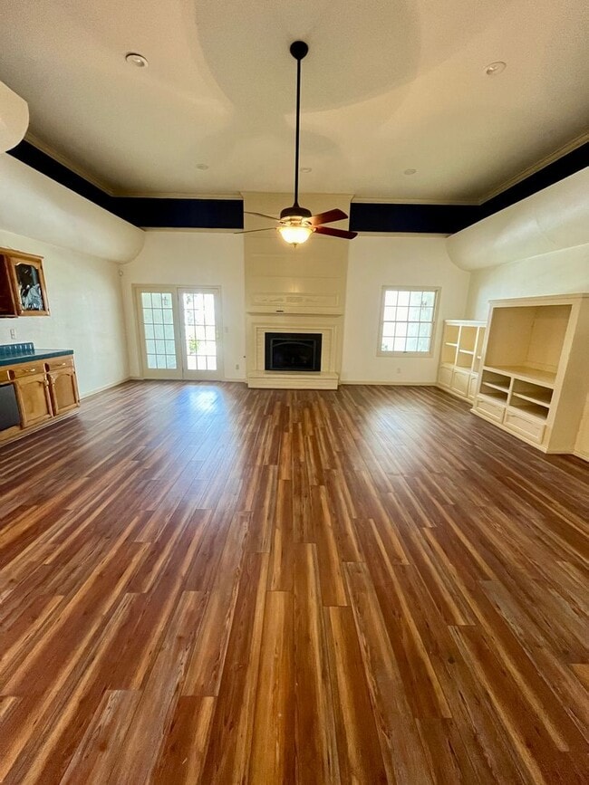 Building Photo - San Gabriel