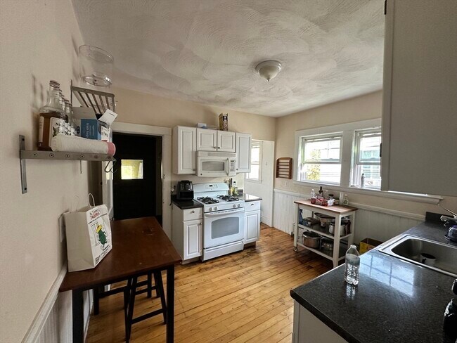 Building Photo - 283 Alewife Brook Pkwy