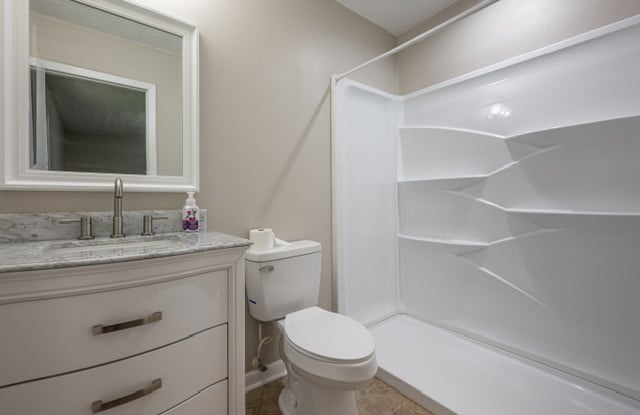 Building Photo - 174 Hickory Hollow Dr