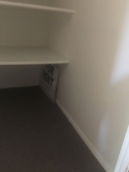 Building Photo - 1165 NE Harvey Rd