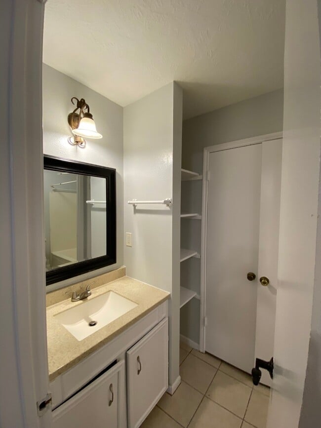 Building Photo - 20074 S Navaho Trail