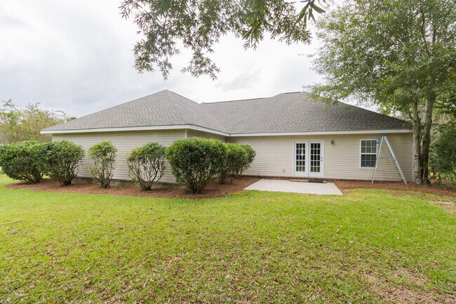 Building Photo - 1802 N Leah Ln