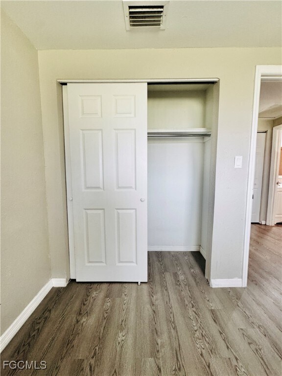 Building Photo - 331 Tarpon Dr