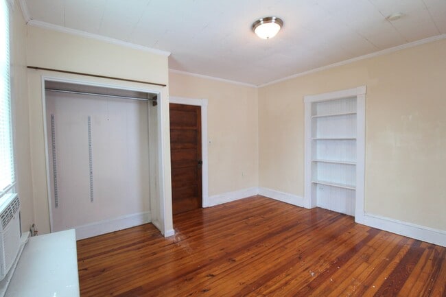 Building Photo - 609 Collicello St