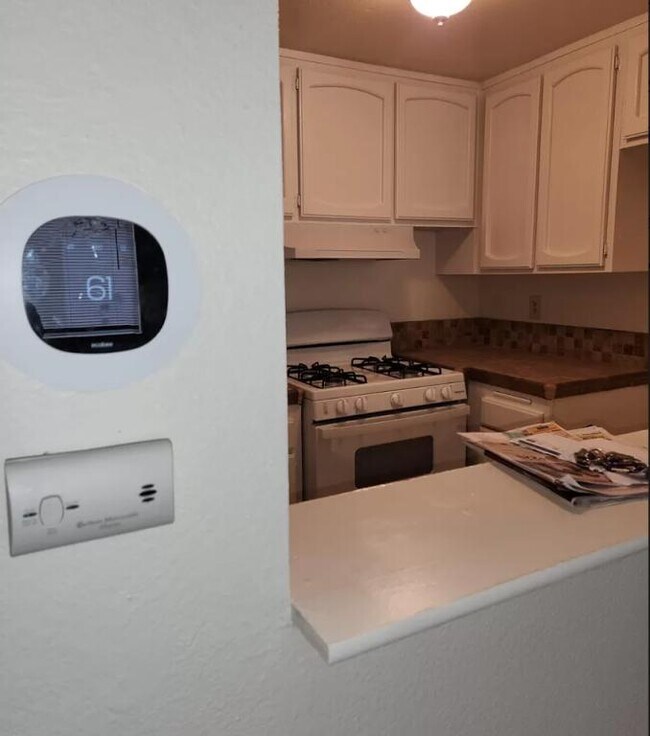 Building Photo - 38710 10th St E