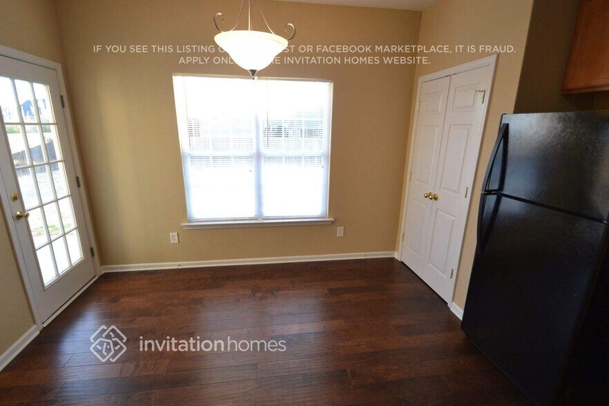 Building Photo - 791 Runningbrook Ln