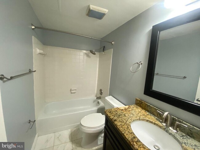 Building Photo - 11202 Beaver Trail Ct