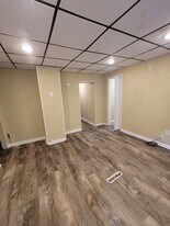 Building Photo - 69 College Ave