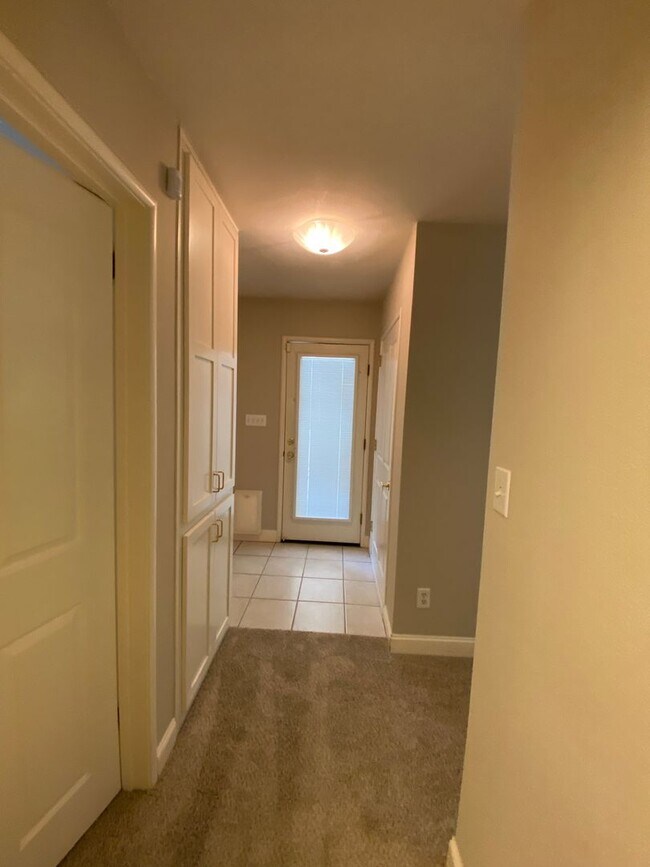 Building Photo - Spacious home in Green Acres coming soon!