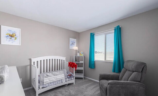 Bedroom - 4391 W Federal Way
