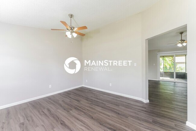 Building Photo - 3 Bedroom Pet-Friendly Home in Ocoee, FL with Main Street Renewal
