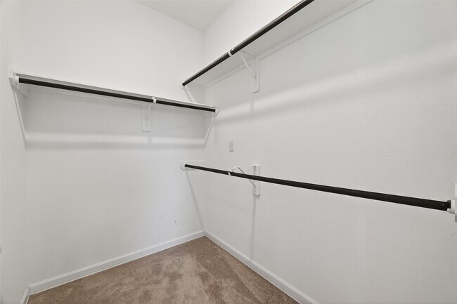 Building Photo - 5403 Tourmaline Wy