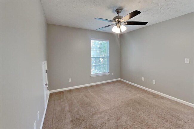 Building Photo - 76 Arrowhead Dr
