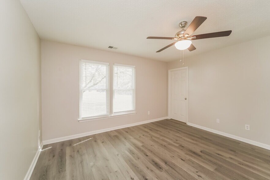 Building Photo - 3418 Stonemarsh Ct