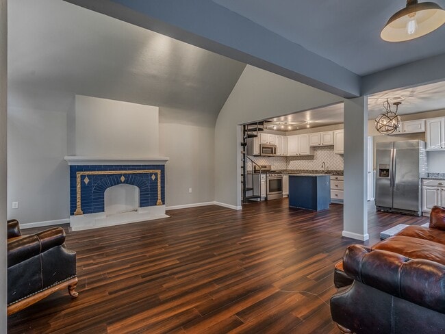Building Photo - 1133 NW 38th St
