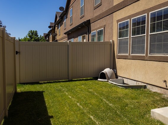 Building Photo - 1532 Venetian Way