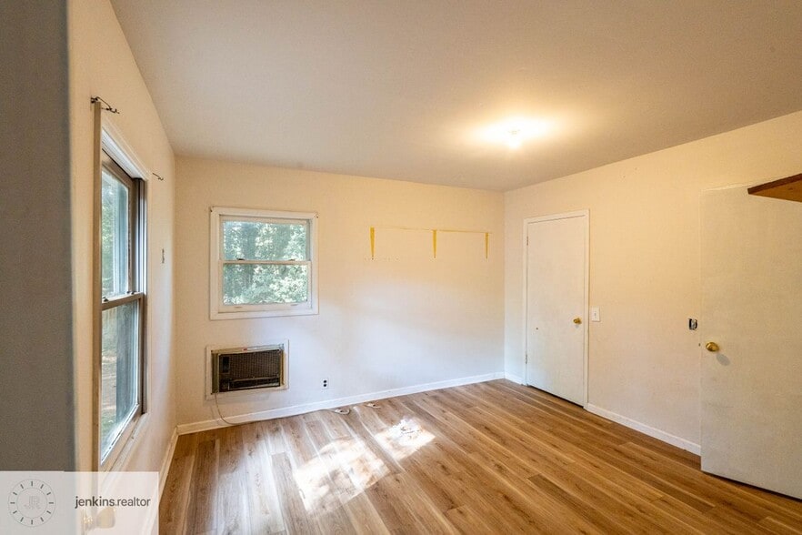 Building Photo - 2644 Preston Dr