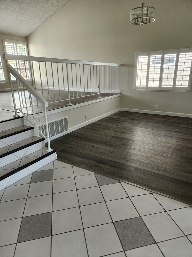 Building Photo - 25082 Owens Lake Cir