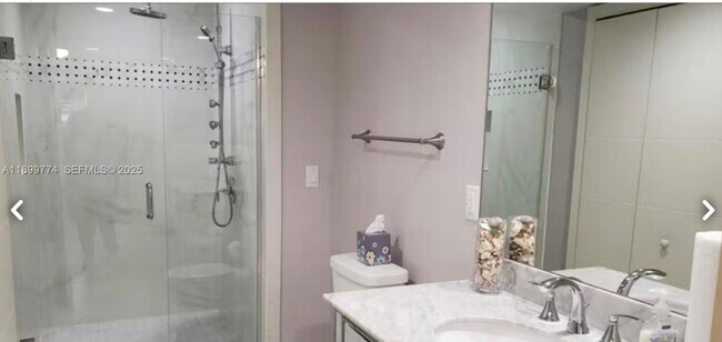 Building Photo - 717 S US Hwy 1