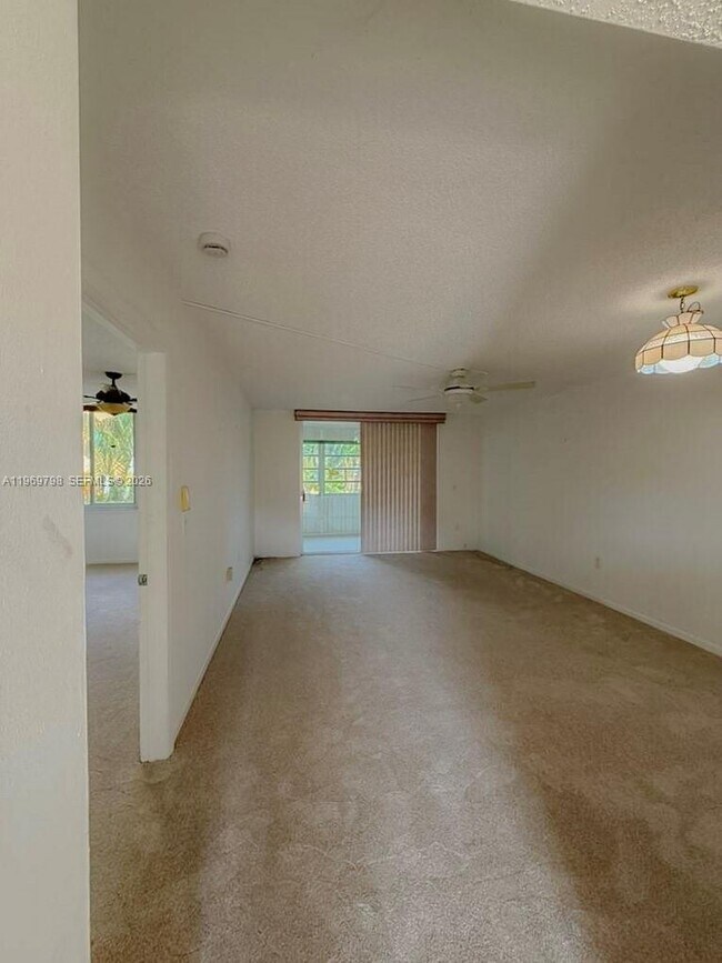 Building Photo - 6750 Royal Palm Blvd