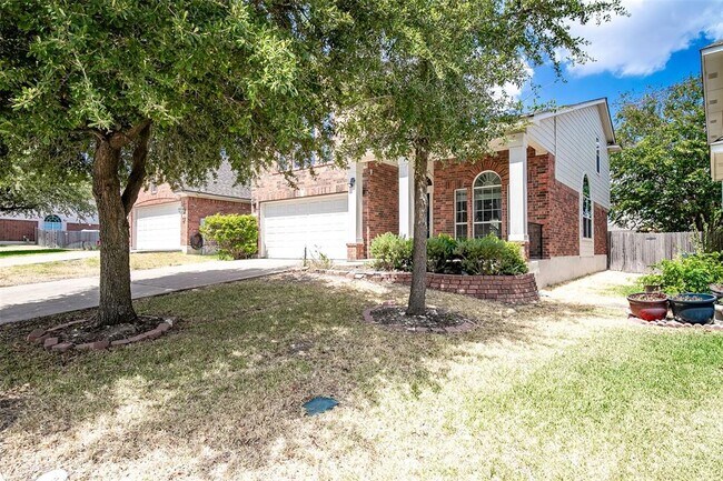Building Photo - 11116 Los Comancheros Rd