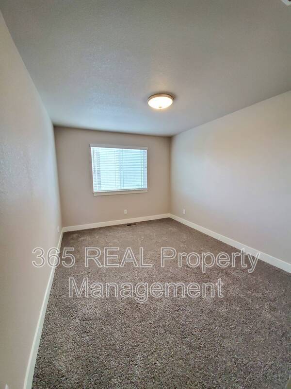 Building Photo - 1699 Westward Pl