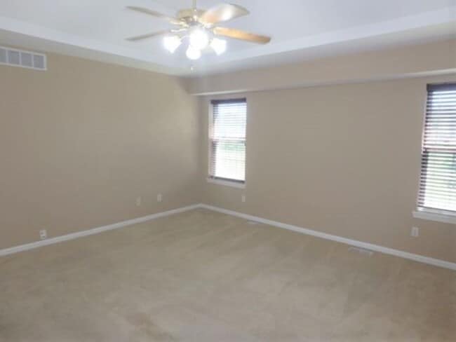 Building Photo - Awesome 4 Bed 3 Bath House In SW Columbia!