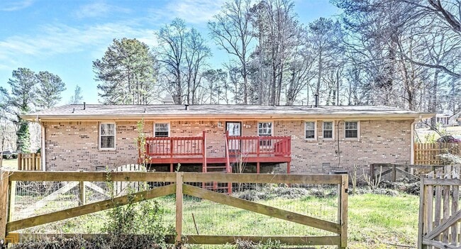 Building Photo - 4437 Casco Way NW
