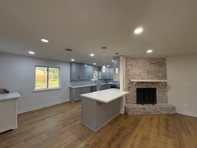 Building Photo - 5822 Yarwell Dr