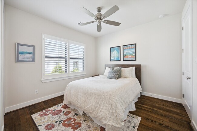 Building Photo - 4721 Banning Dr