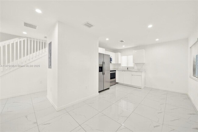 Building Photo - 5210 NW 24th Ave