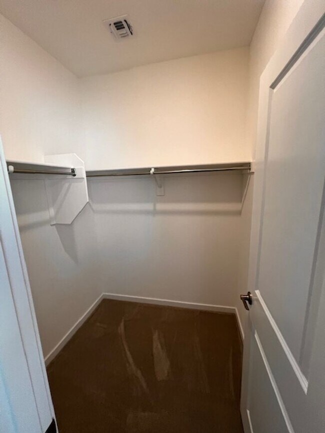 Building Photo - Move in Ready Home For Rent in Estrella!