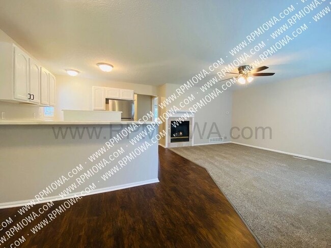 Building Photo - 145 Christie Ln
