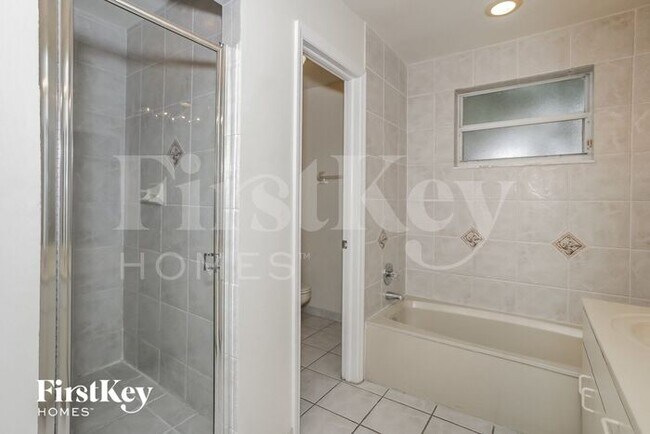 Building Photo - 15210 SW 142nd Terrace