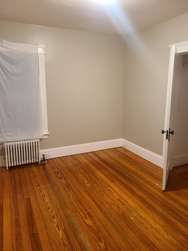 Building Photo - MENDON