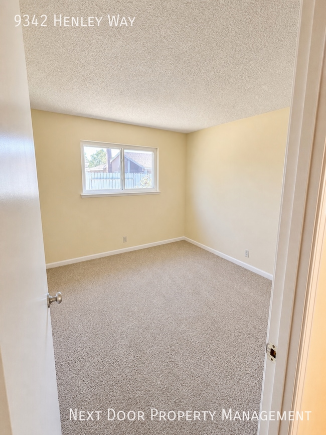 Building Photo - 9342 Henley Way