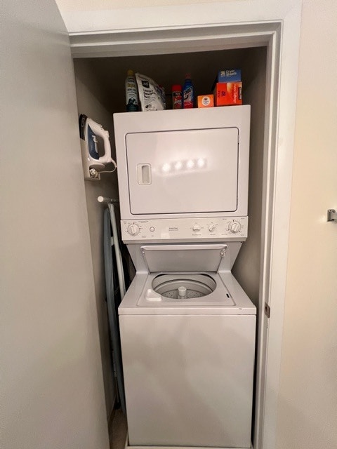 In-Unit W/D - 350 G St SW