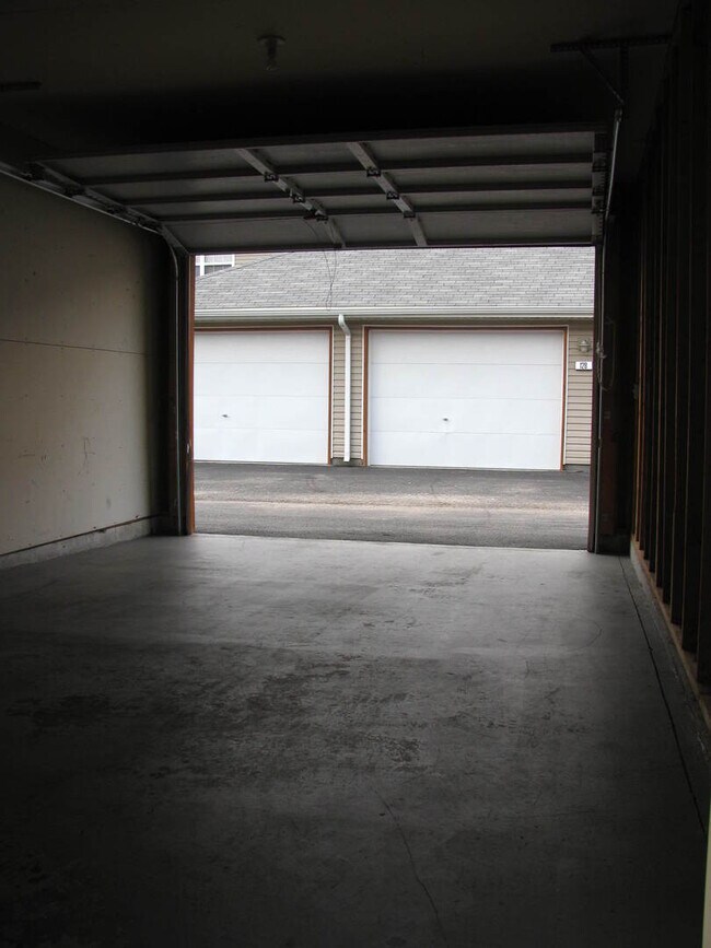 Building Photo - Condominium in Academy Commons