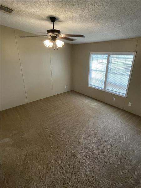Building Photo - 161 Cowboy Ln